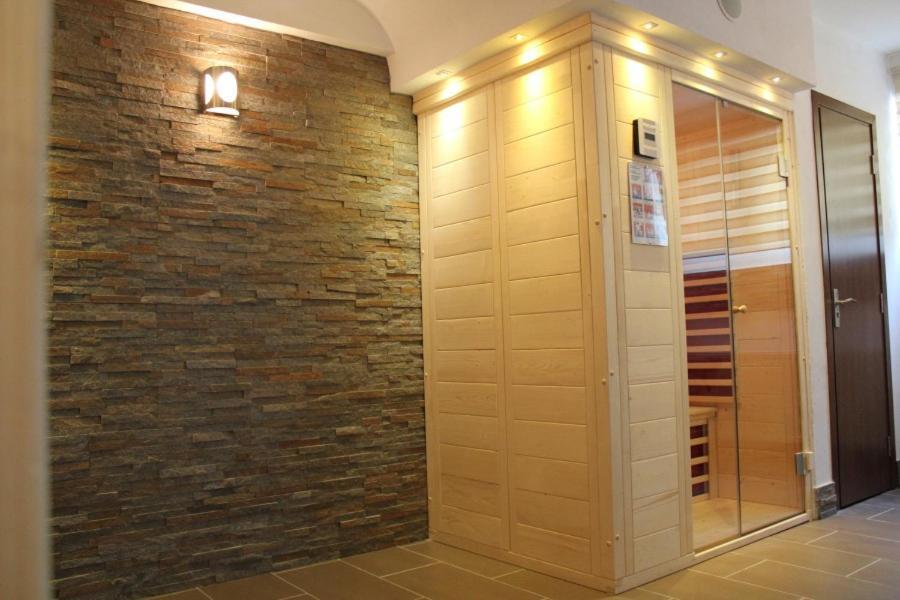 Hotel Domnitei Călimăneşti Kültér fotó