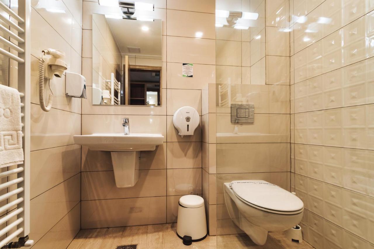 Hotel Domnitei Călimăneşti Kültér fotó