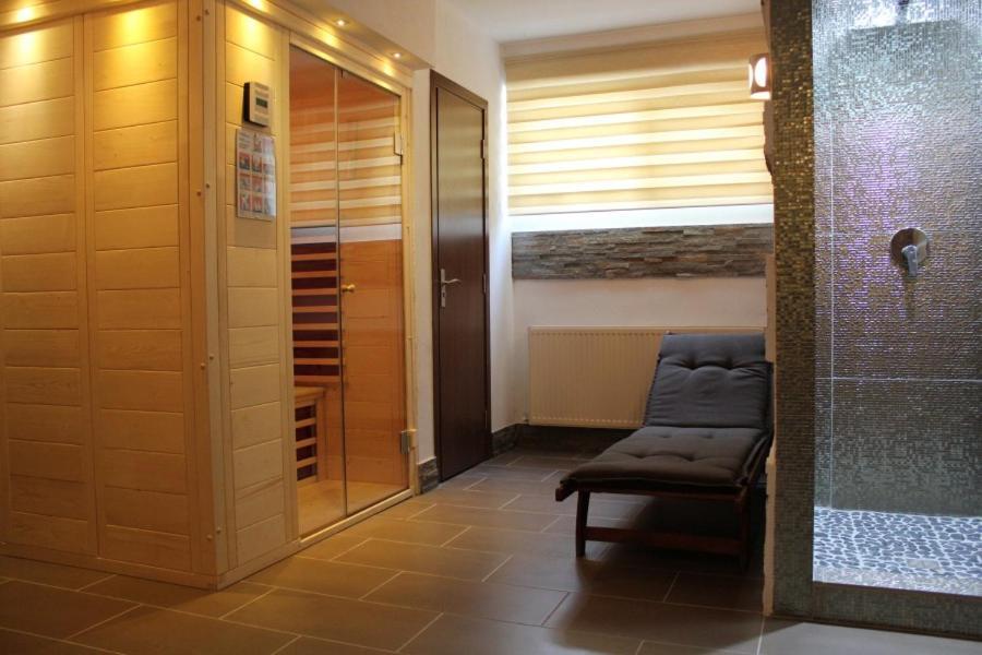 Hotel Domnitei Călimăneşti Kültér fotó
